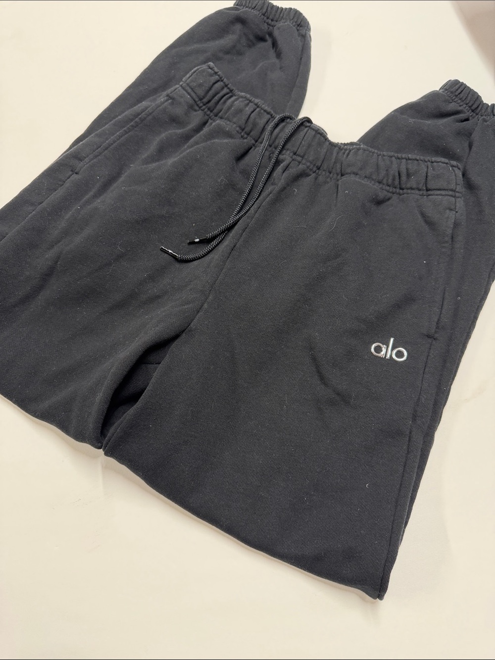 ALO Yoga Black Elastic Waist Joggers